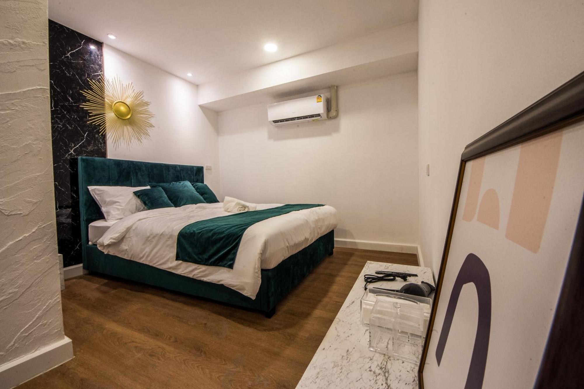 Theme Boutique Bangkok Hotel